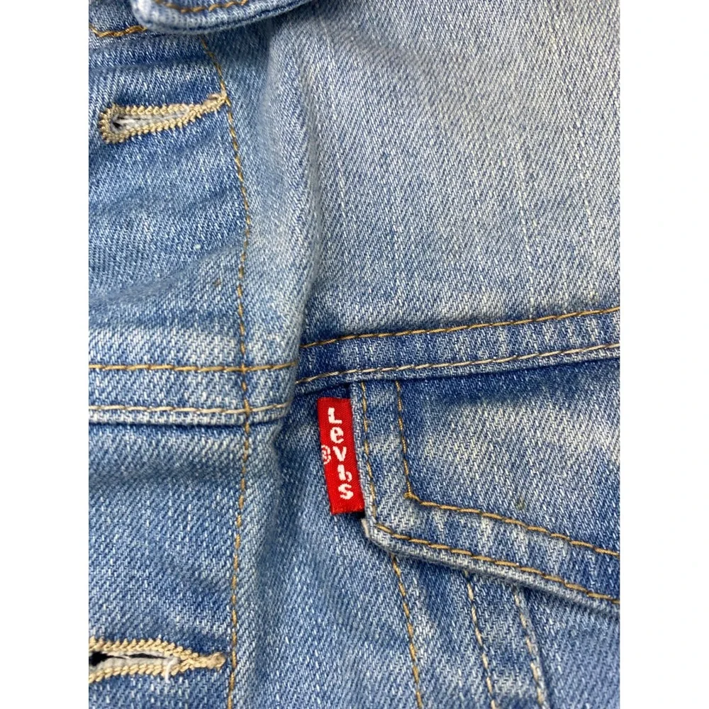 Levi's Light Wash‎ Distressed Denim Jacket Size Medium/10-12 Years